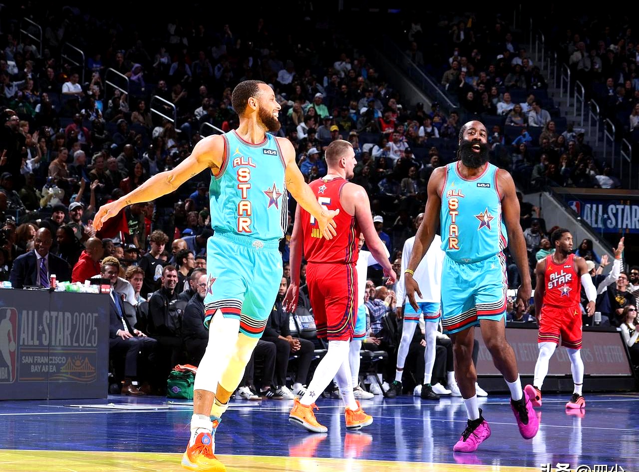 开云入口-浓眉哥与60激战TES分钟，爆冷胜负难料！，哈登焦点对战再创辉煌时刻(哈登实战篮球鞋超追逐)